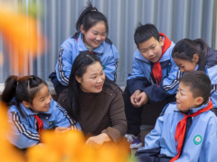 家校社心思干涉机制以减轻学生突发心思危机带来的损害和损失